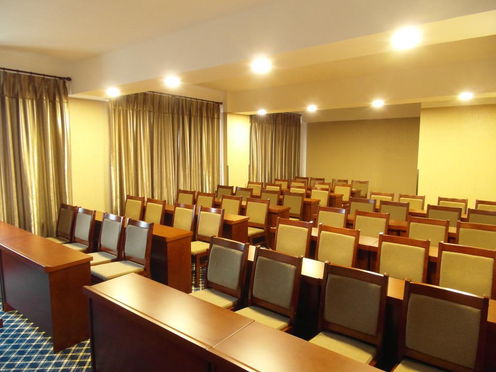 Tianjin Jinma Hotel Bagian luar foto